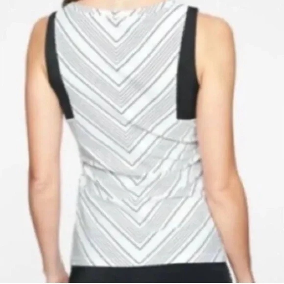 Athleta Rash-Guard Black/White Chevron Stripe Sleeveless Swim Top L EUC - Picture 2 of 11